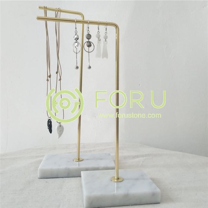 Do it yourself jewelry display 9 Do it yourself jewelry display