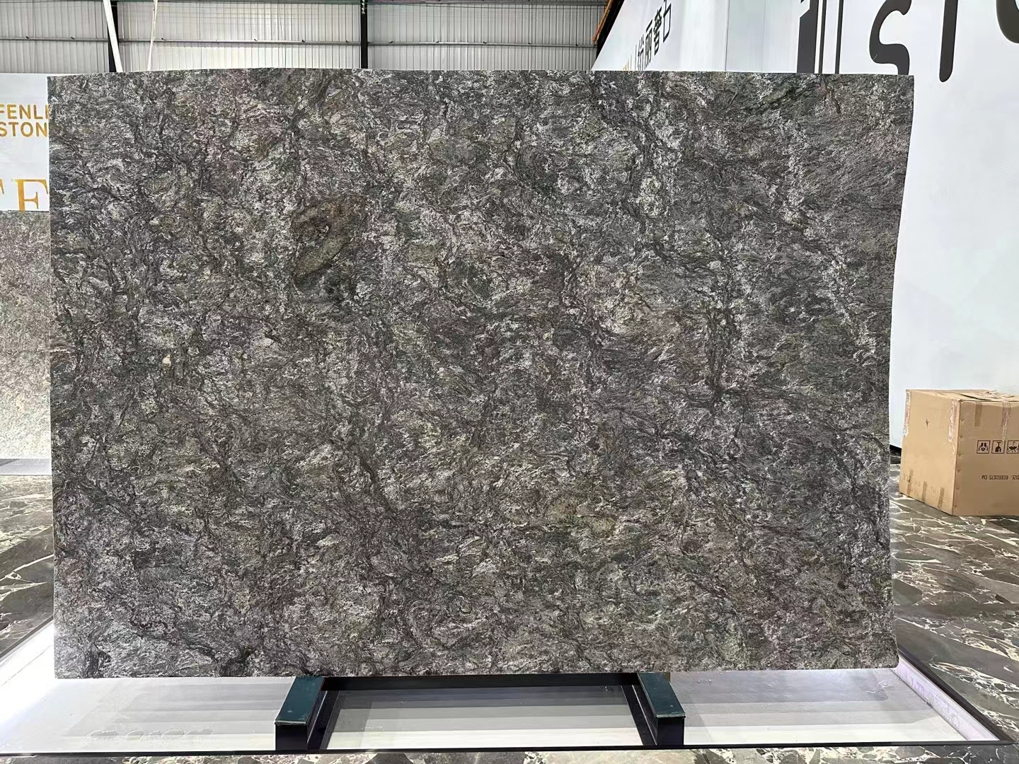Application of metalicus slabs in Home Design 12 bb fe bae a be c fe dbb