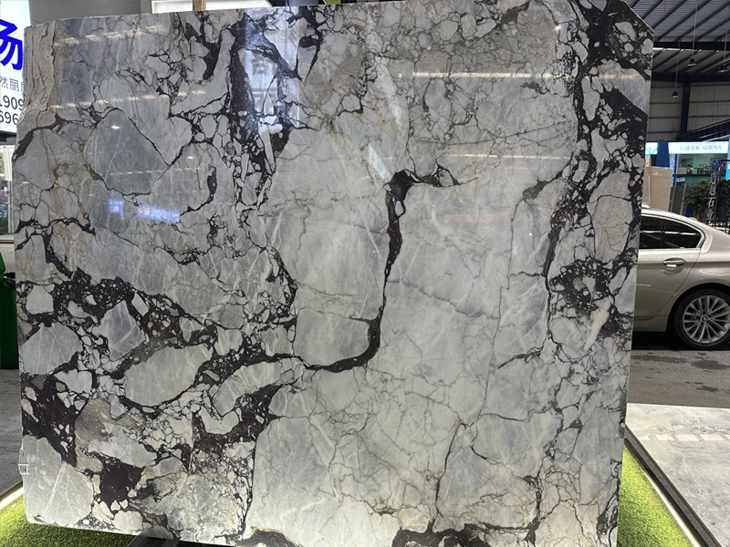 Calacatta Burgundy Marble​ Slabs