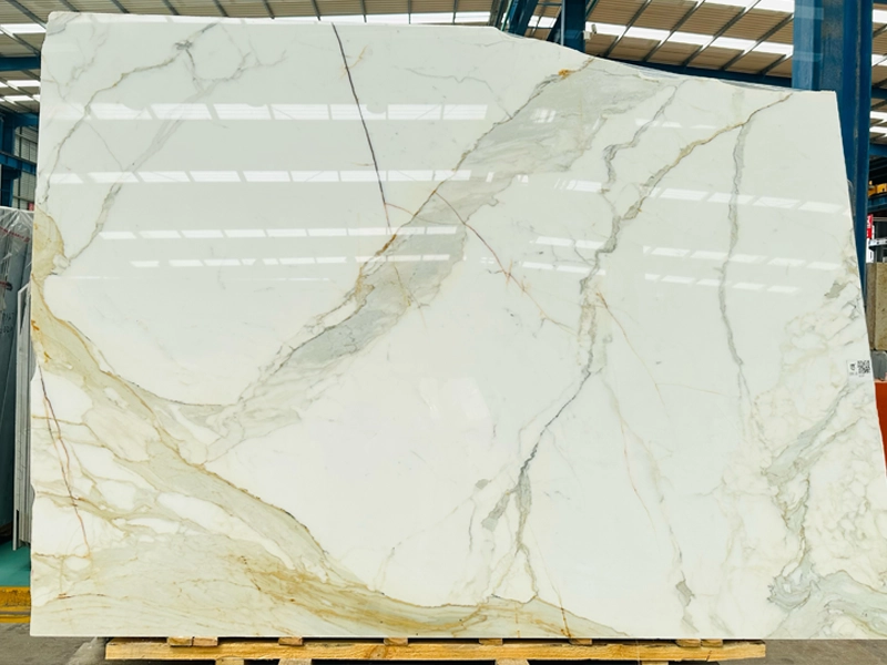 Calacatta White 8 Calacatta Oro Marble Slabs