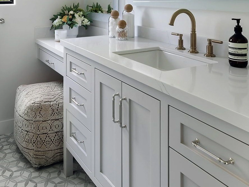 Calacatta White 126 Calacatta White Quartz Vanity Countertops